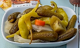 Ev Yapımı Karışık Turşu